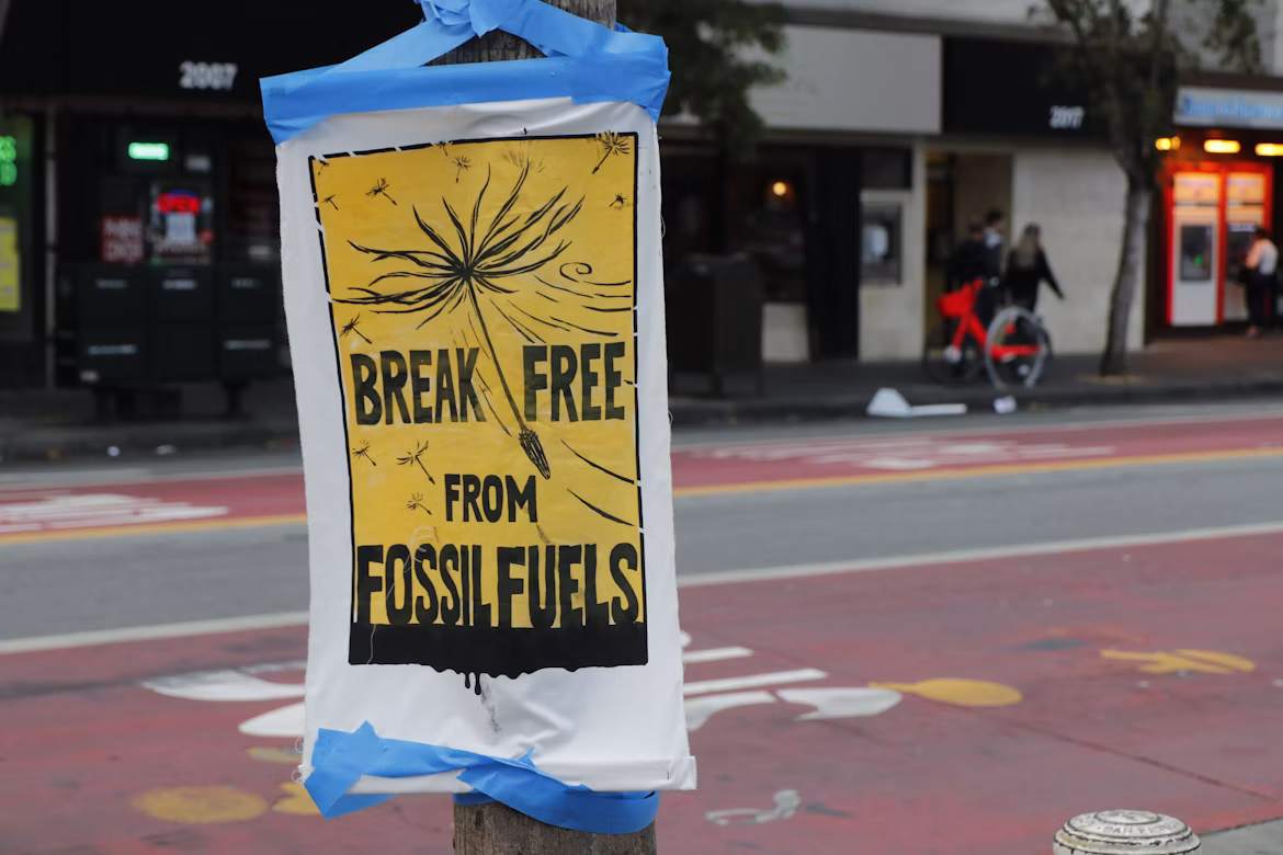 Real IELTS Writing 2 - Topic Environment (Fossil fuel reduction) & sample band 8.5+